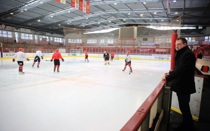 DSTV: nyílt edzésen értékelték a szezont