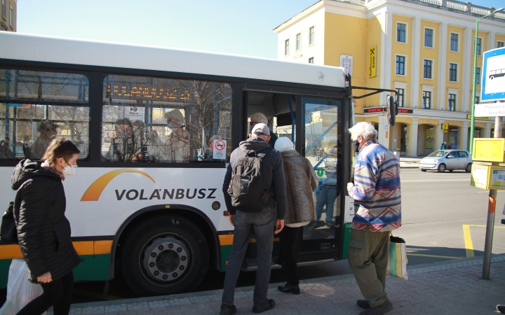 Fontos változások várhatók a buszközlekedésben májustól