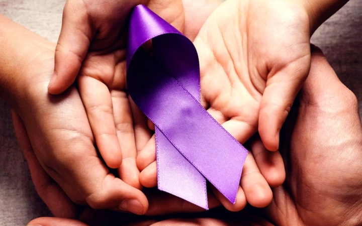 Nemes kezdeményezés, Lila nap a könyvtárban