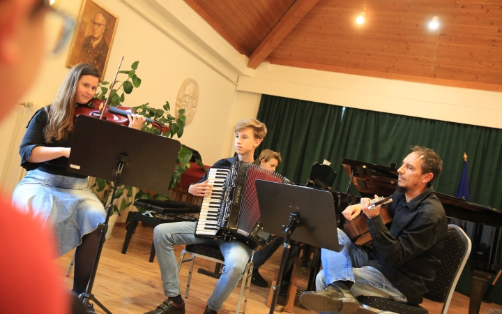 Generációk együtt a zeneiskolában (galériával)