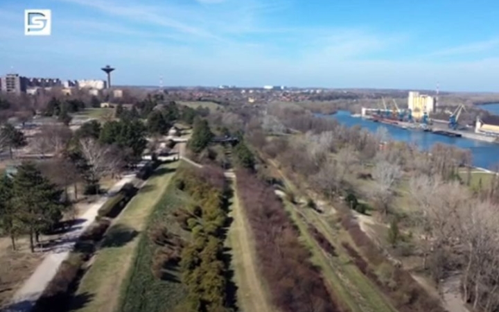 DSTV: szemétszedés a Duna-parton