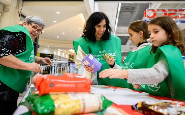 Kezdődik az év eddigi legnagyobb élelmiszergyűjtése