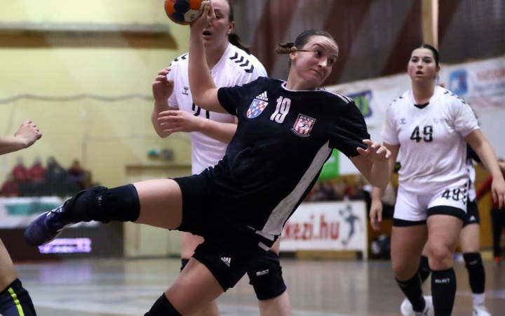 Egy sima, egy fordított