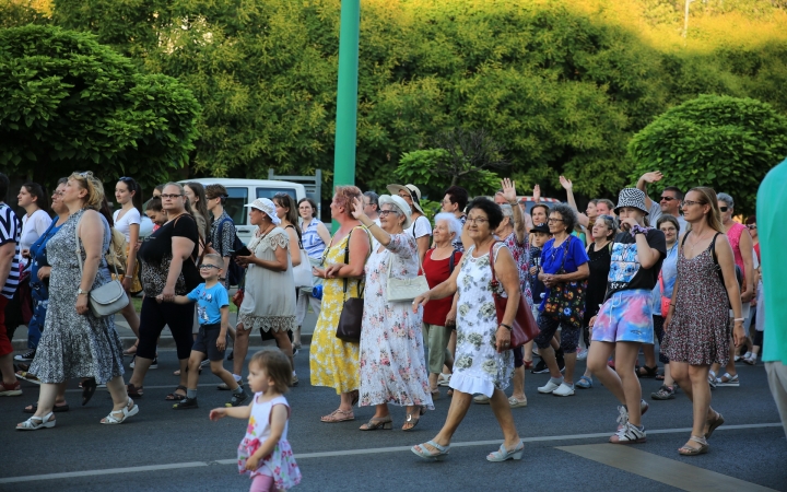 Ki ne hagyd, ott a helyed – csináljuk együtt a Sugárúti Fesztivált!