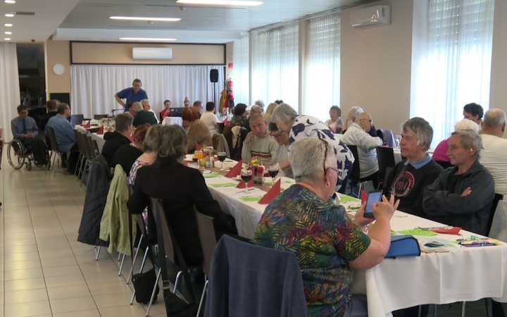 Az a feladat, hogy jól érezzék magukat