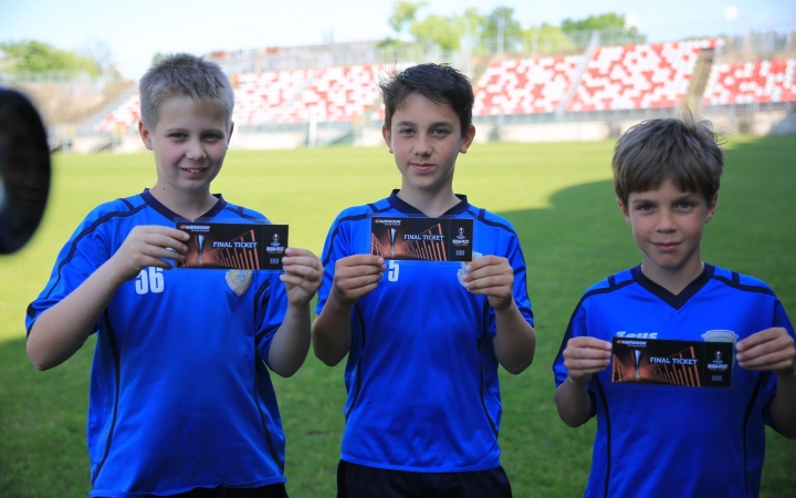 Harminc ifjú labdarúgó utazhat a Puskás Arénába