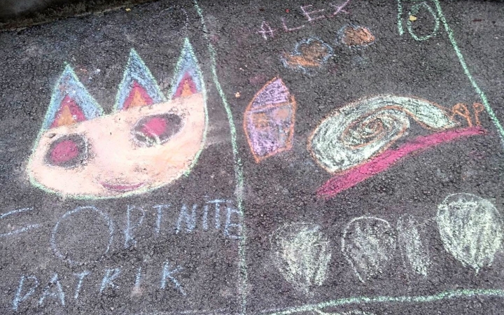 Gyermeknapi kavalkád az átmeneti otthonban