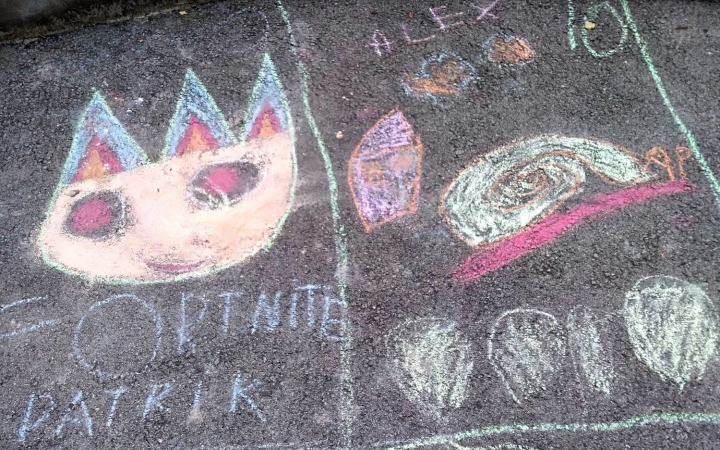 Gyermeknapi kavalkád az átmeneti otthonban