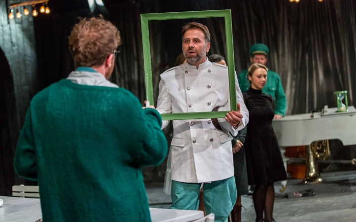 Évadzáró, díjátadó, olimpiai Csehov-játék a Bartókban