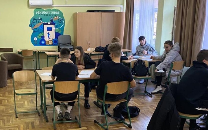 Újabb tanévet zárt a Rudas a Pénziránytű Alapítvány Bázisiskolájaként