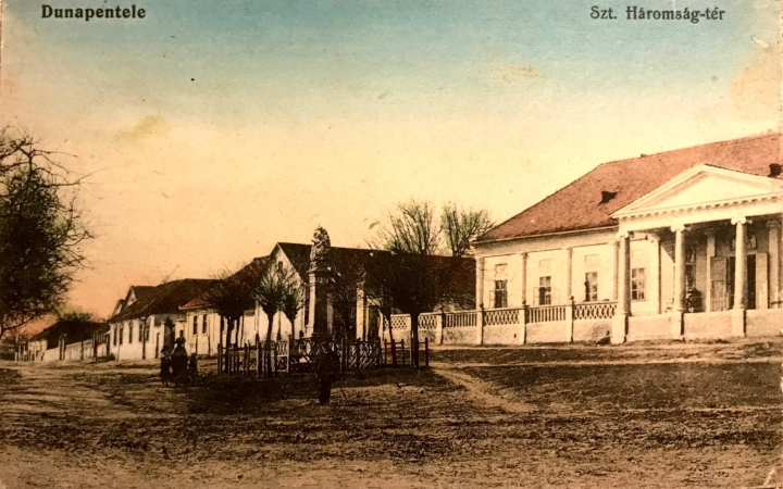 Leitner János timpanonos úrilakja Pentelén