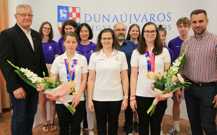 Pintér Tamás: "... okkal vagyunk büszkék a sikereitekre!"