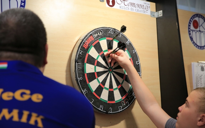 Játékkal emlékeztek egykori sporttársukra