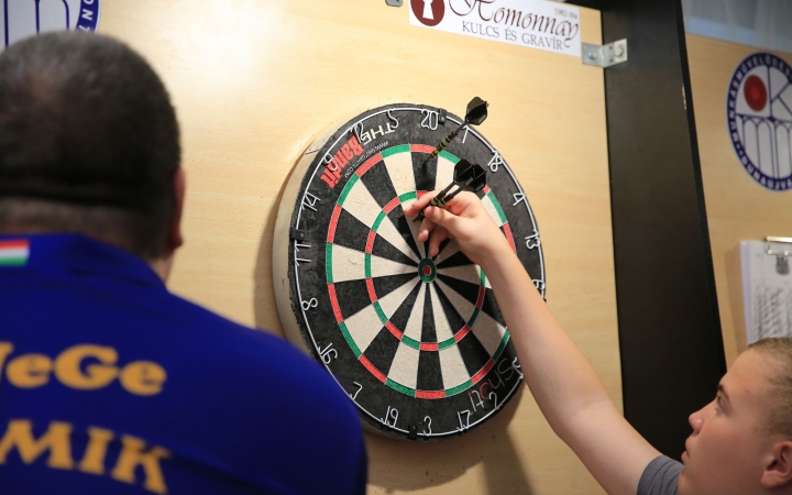 Játékkal emlékeztek egykori sporttársukra