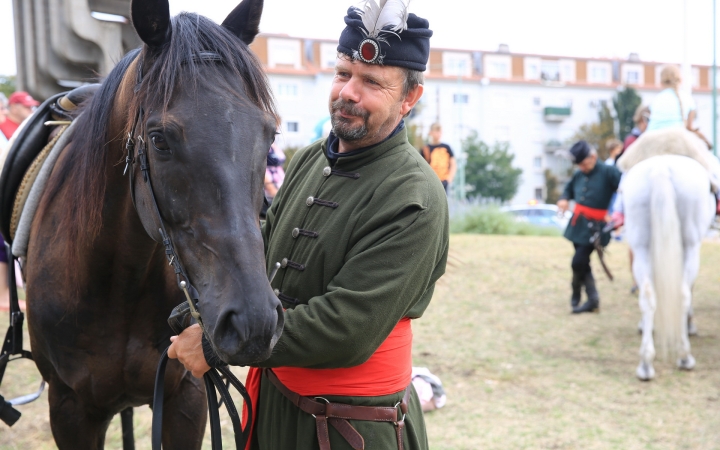 Újra megállnak városunkban a lovas zarándokok