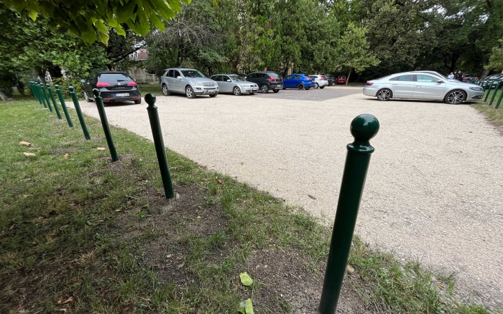 Ahogy városszerte, a Liget közben is a parkolási gondok enyhítése a cél 