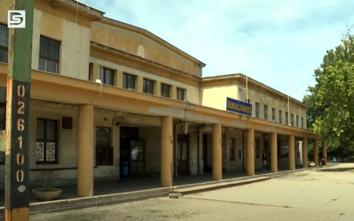 DSTV: érdekességek a vasútállomás épületéről