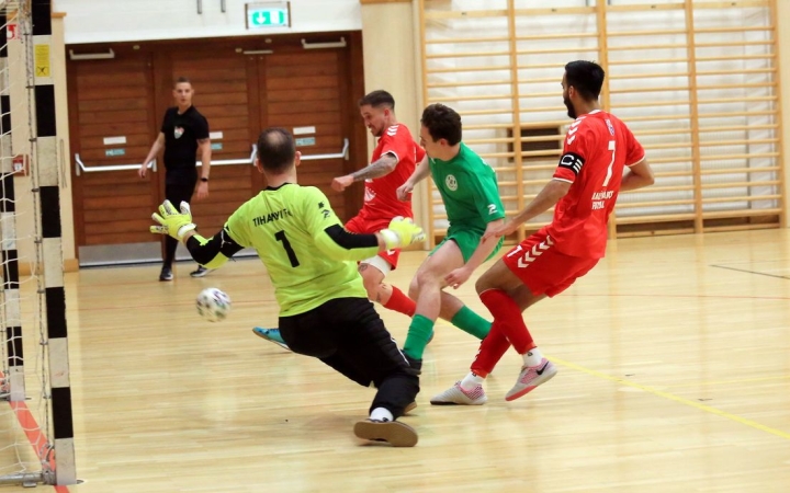 Jó úton haladnak futsalosok