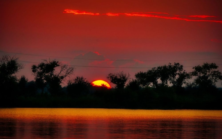 Lassan, de biztosan véget ér a tikkasztó hőség