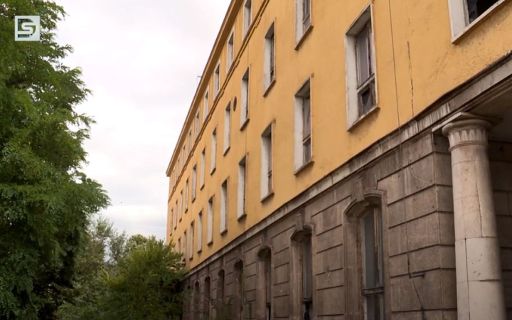 DSTV: a férfiruhagyár története