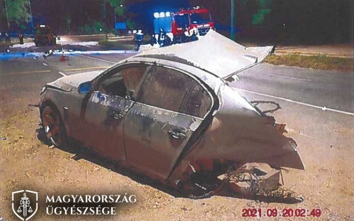 Kettős halál a gyorshajtás vége – vádemelésig jutott a tragédia