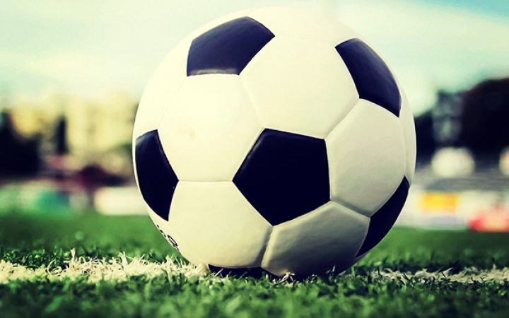 Kispályás foci: az éllovasok öröme