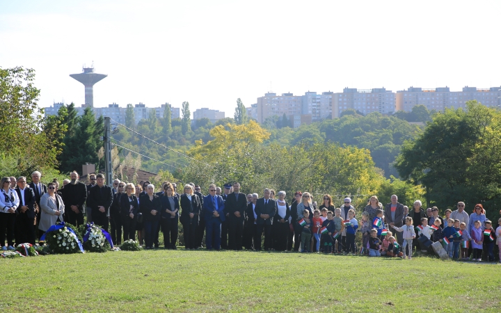 "... magyarnak maradni, vagy magyarrá válni már feladat" (galériával)