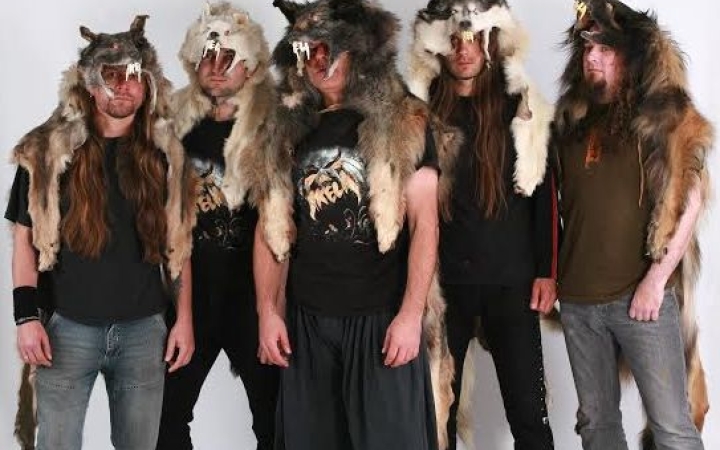 Jön a Fenevad - újra dunaújvárosi színpadon az Akela