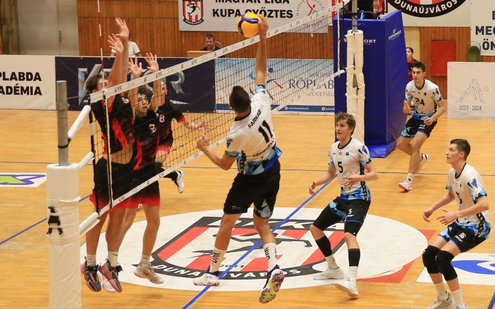 A Szeged hajrázott jobban