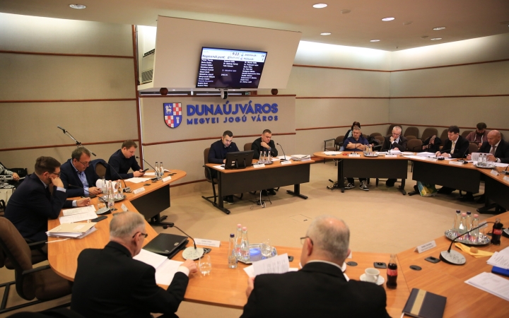 Több milliárd forint elrabolt iparűzési adó: kinek az ügye?