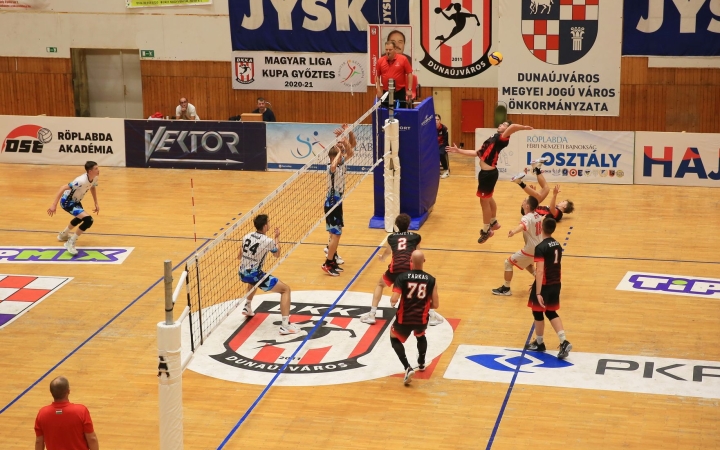 Szettet lopott a Pénzügyőrtől a DKSE