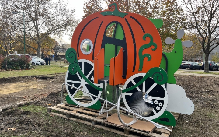 Újabb két játszótér a gyermekeinknek