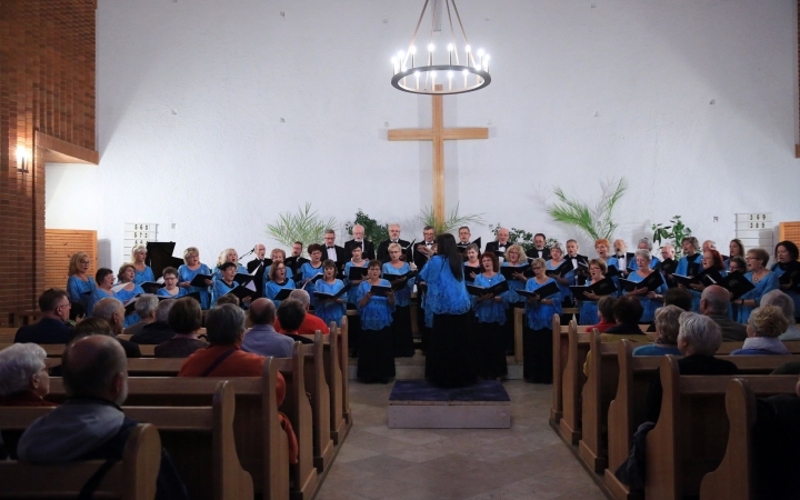 Adventi koncertre készül a Dunaújvárosi Vegyeskar