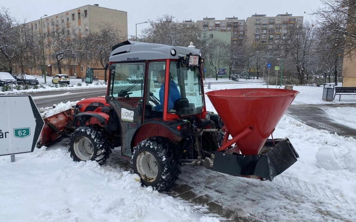 Tizenhét centi hó hullott – harcolni kellett vele