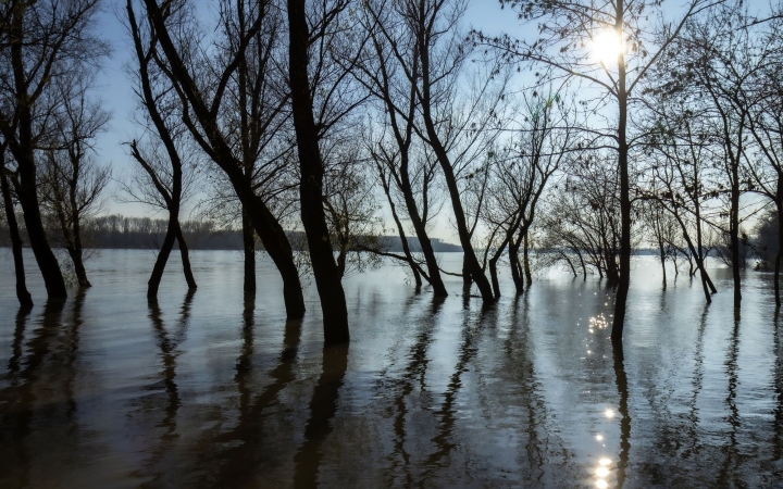 Folyamatos enyhülés, a fehér karácsony ábrándjának lőttek