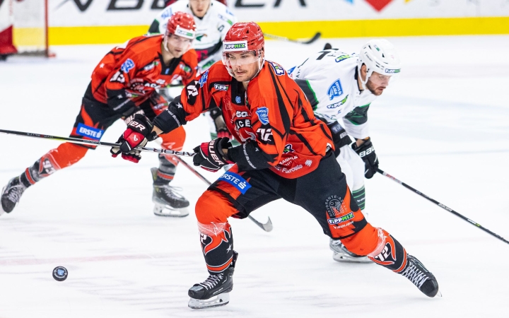 Az éllovashoz látogatnak az Acélbikák