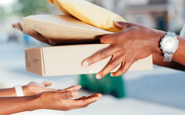 Több hasznos találmány házasítása az öntapadós boríték