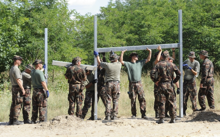 Déli határzár - dunaújvárosi segítség az alapanyagok előkészítésnél