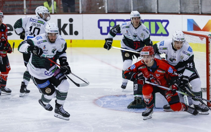 A listavezetőt fogadják az Acélbikák