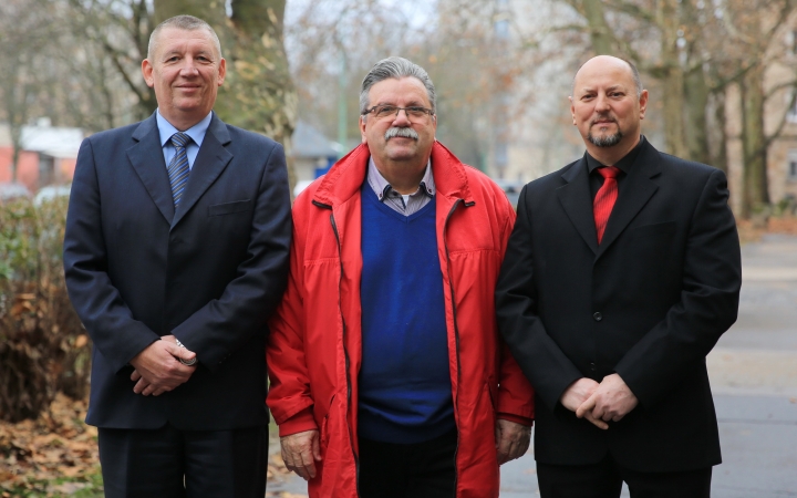 Bérrendezést sürgetnek a "váll-lap nélküli" állománynál is