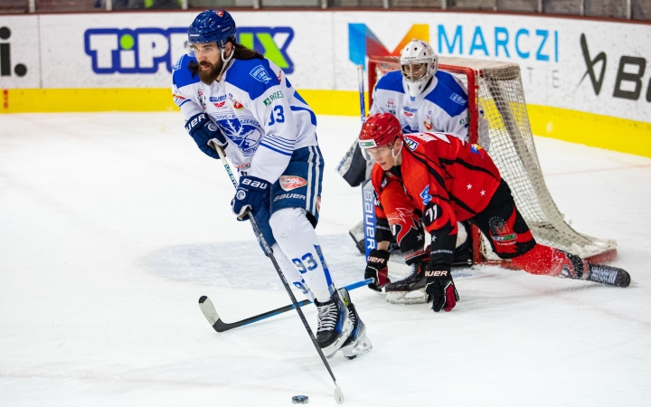 Gyorsan döntött a Csíkszereda