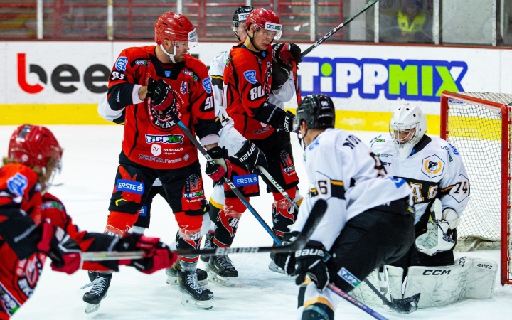 A DEAC ellen dupláznak az Acélbikák