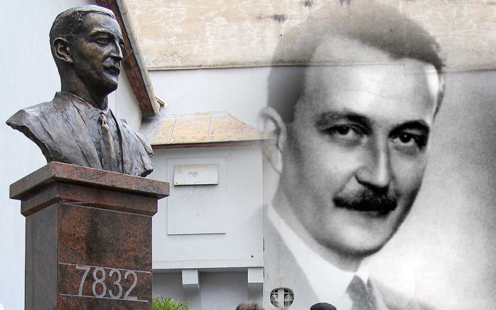 Esterházy János emlékezete a könyvtárban