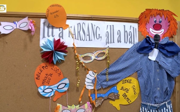 DSTV: felsősök farsangja a Móriczban