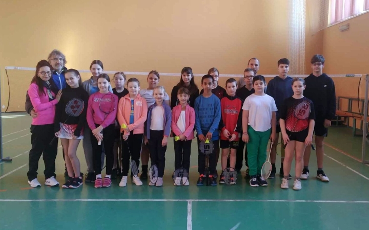 Tollaslabda: nyolcan döntőzhetnek