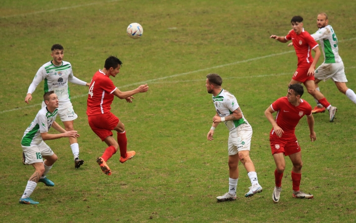 Nem borult a papírforma Iváncsán