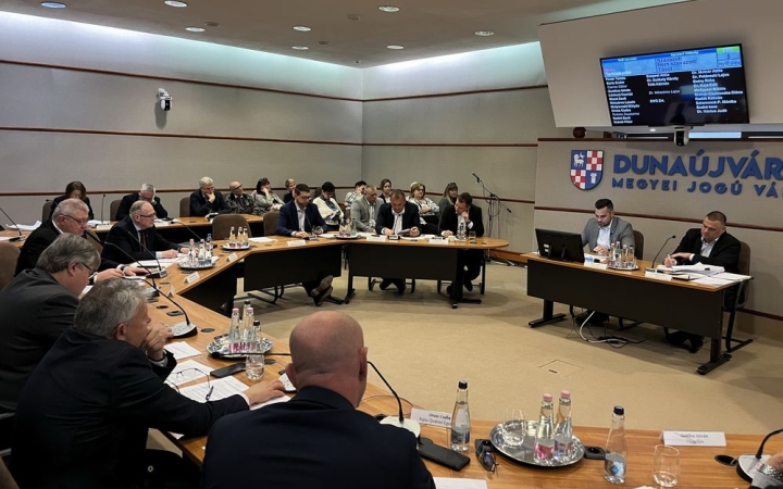 Több mint 30 tétel a közgyűlés napirendjén