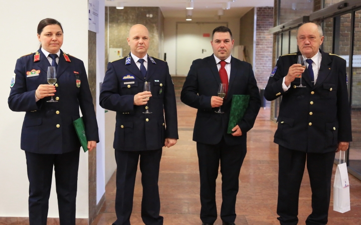 A város közbiztonságáért – három díjazottal