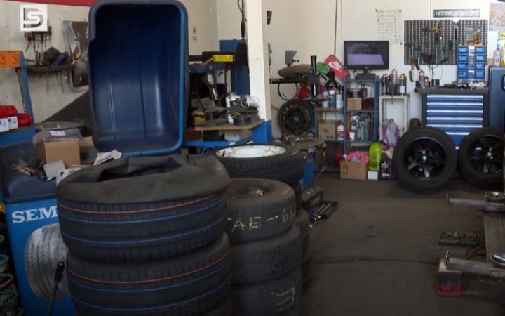 DSTV: a gumicsere hetei