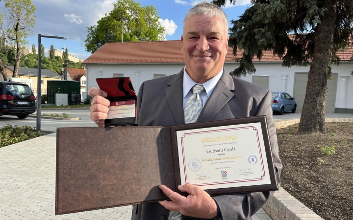 Gurisatti Gyula lett Dunaújváros díszpolgára